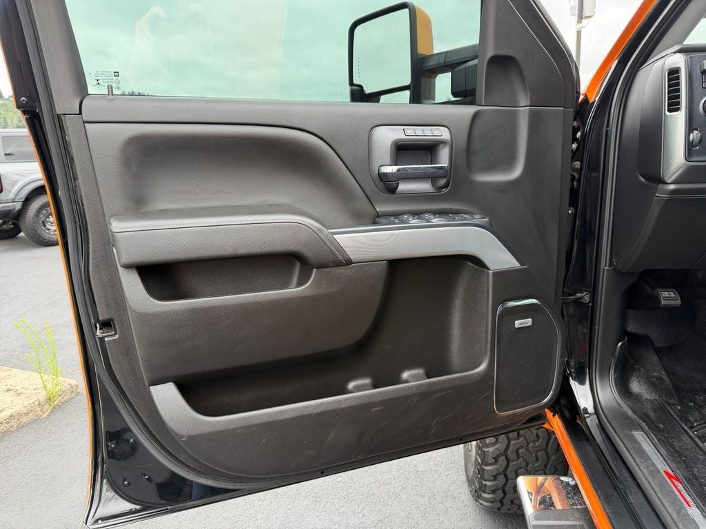 Used 2018 Chevrolet Silverado 2500 LTZ w/ Custom Sport Edition AWD/4WD image 20