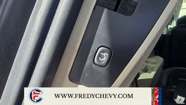 Used 2014 Chrysler Town & Country Touring-L FWD image 29