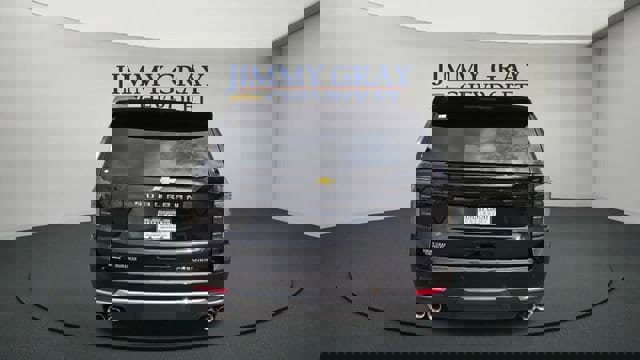 New 2026 Chevrolet Suburban Premier w/ Sun And Tow Package image 4