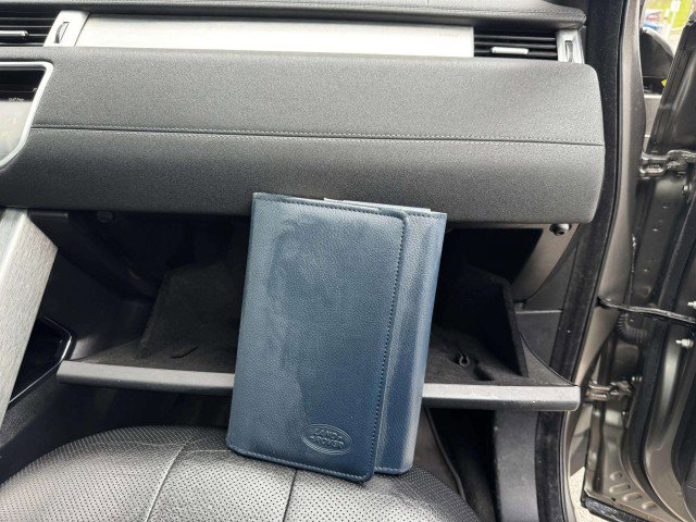 Used 2017 Land Rover Range Rover Evoque SE image 48