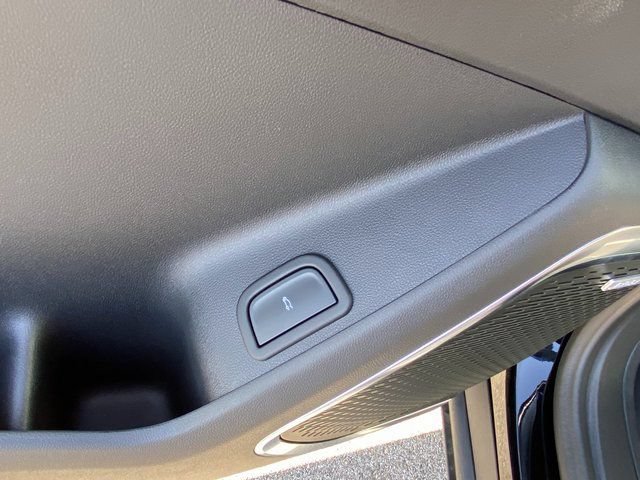 New 2025 GMC Acadia Elevation w/ Elevation Premium Package FWD image 22
