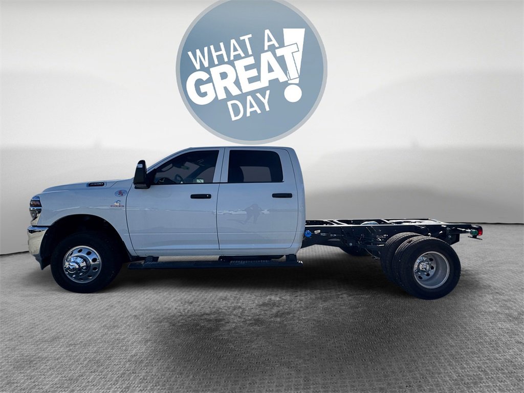 New 2026 RAM 3500 Tradesman w/ Chrome Appearance Group image 7