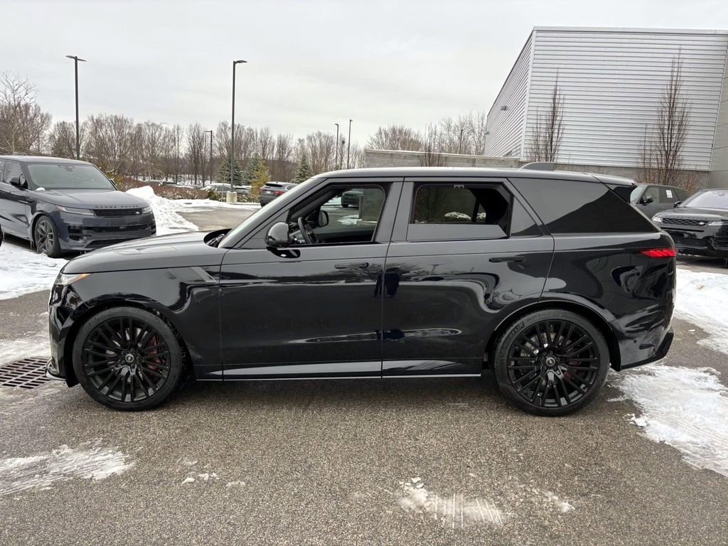 Used 2025 Land Rover Range Rover Sport SV Edition Two image 8