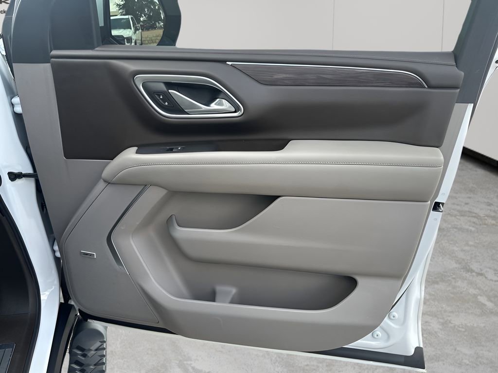 Used 2021 Chevrolet Tahoe Z71 w/ Z71 Signature Package image 13