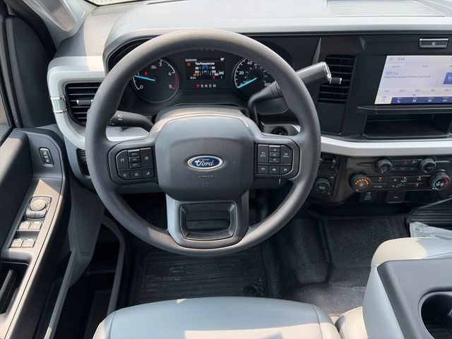 New 2026 Ford F550 4x4 Crew Cab image 11