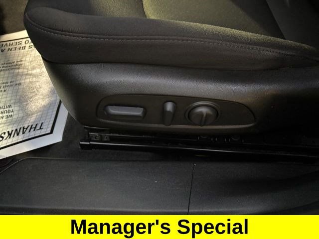 Used 2024 Chevrolet Malibu LT FWD image 12