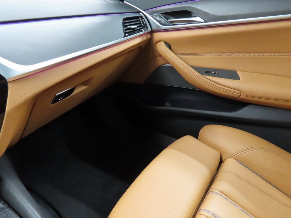 Used 2022 BMW 530i xDrive image 18