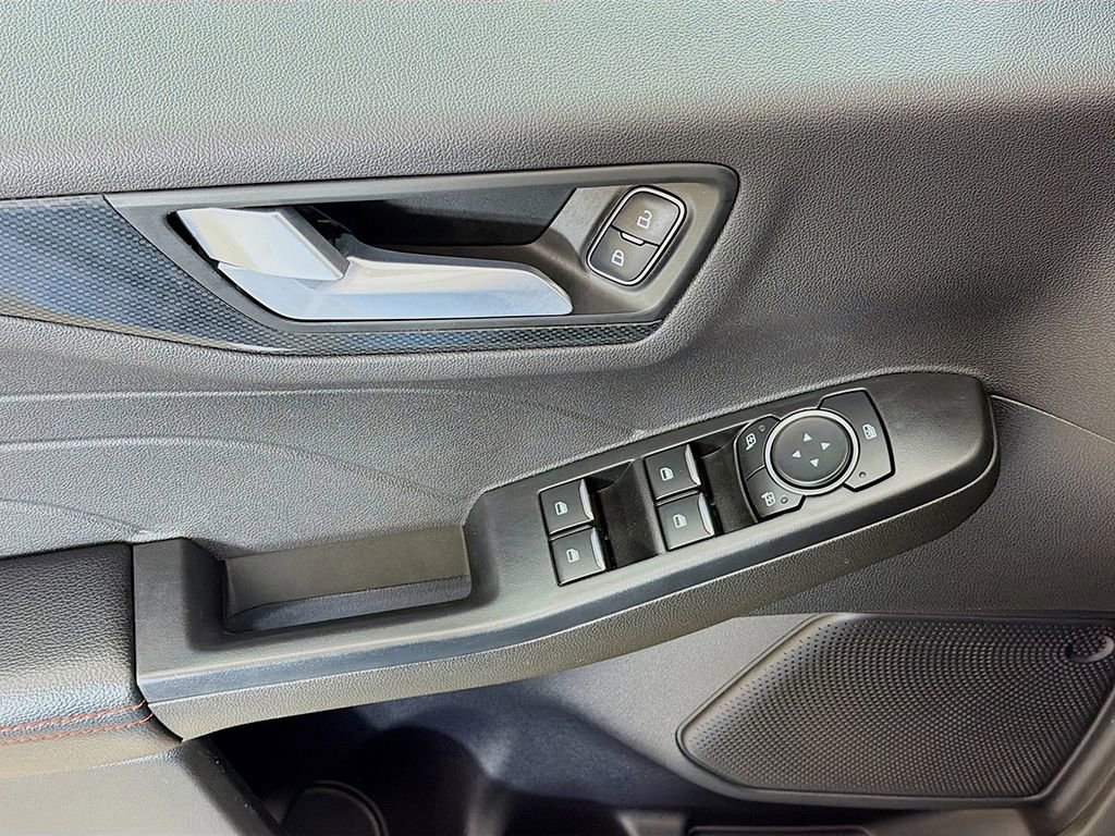 Used 2024 Ford Escape ST-Line w/ Tech Pack #1 AWD/4WD image 28