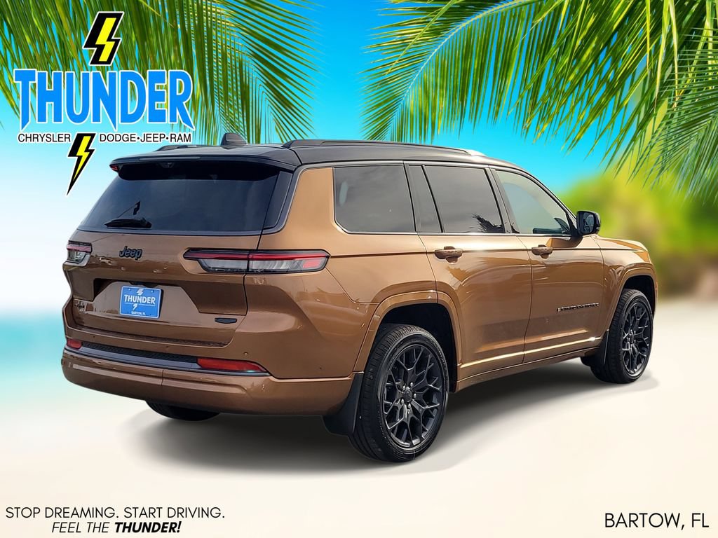 New 2026 Jeep Grand Cherokee L Summit w/ Obsidian Package AWD/4WD image 4