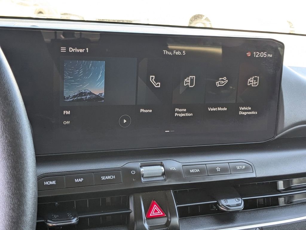 Used 2025 Kia K4 LXS image 19