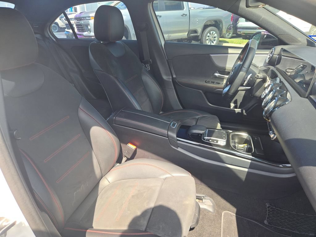 Used 2020 Mercedes-Benz A 220 image 25