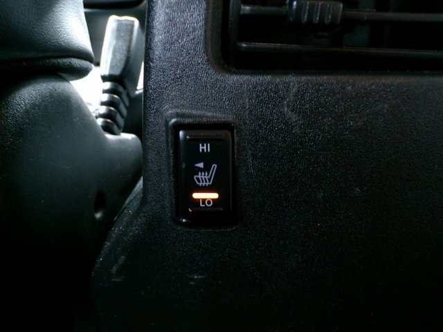 Used 2015 Nissan Armada Platinum w/ 2nd Row Captain Seat Package image 16