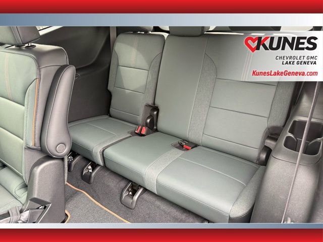 New 2026 GMC Acadia AT4 w/ Luxury Package image 18