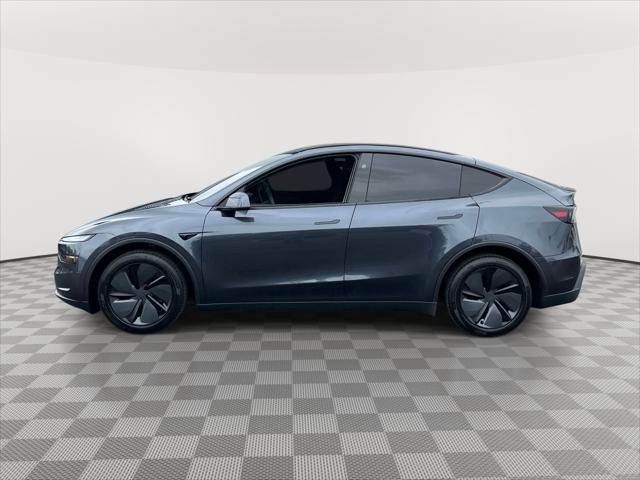Used 2026 Tesla Model Y 2WD image 4