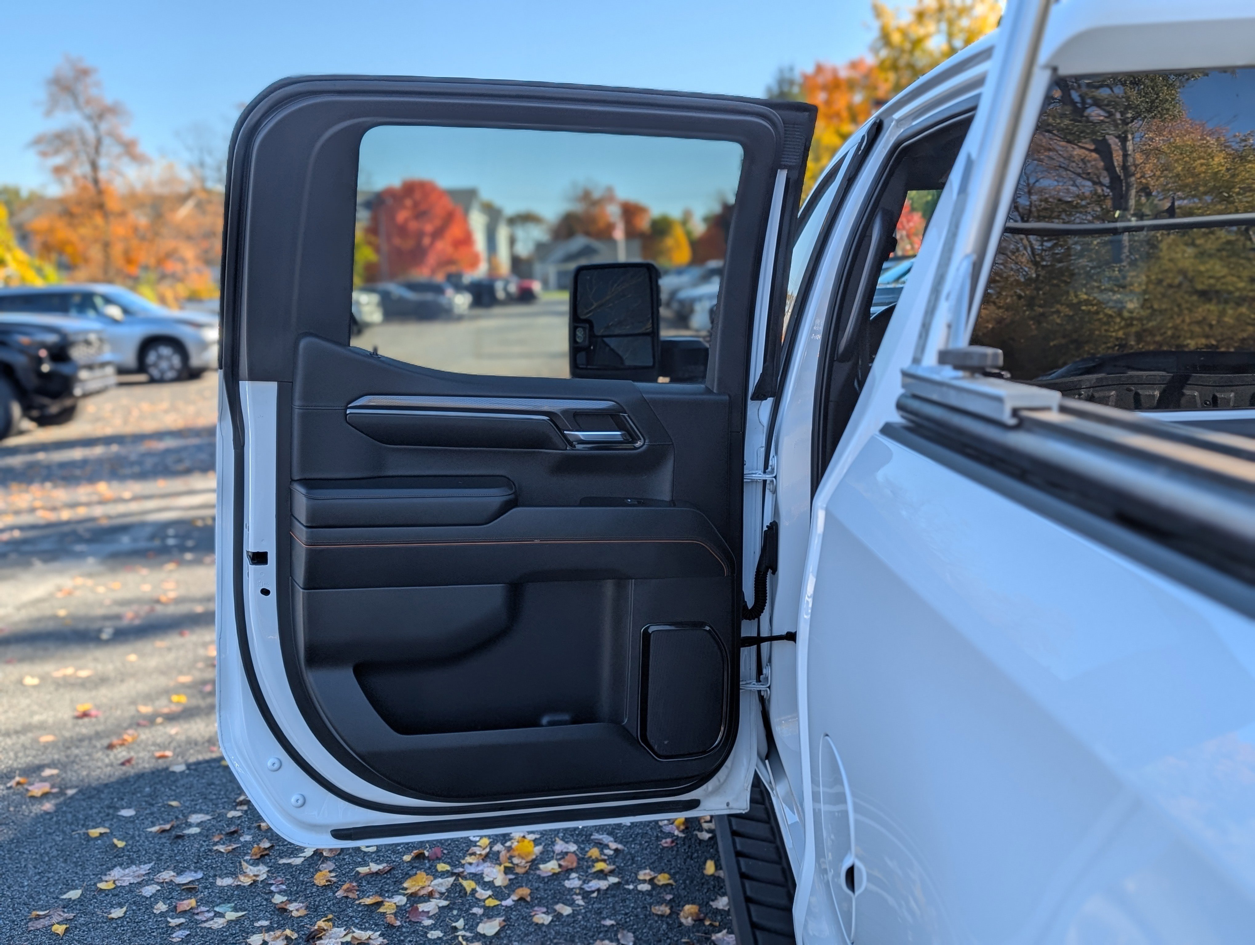 Used 2024 GMC Sierra 1500 AT4 w/ AT4 Premium Package image 33