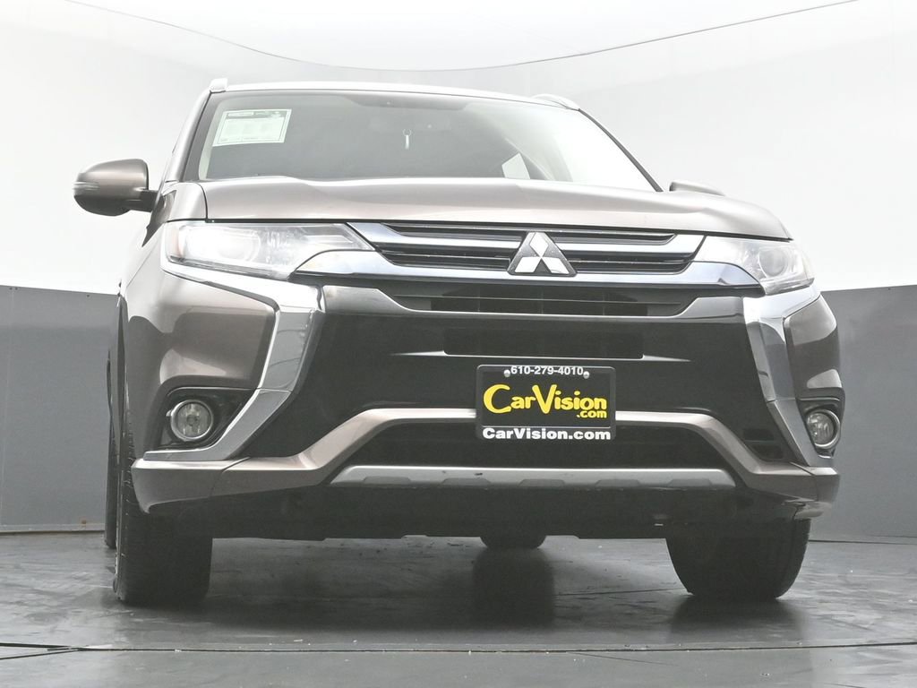 Used 2018 Mitsubishi Outlander SEL image 47