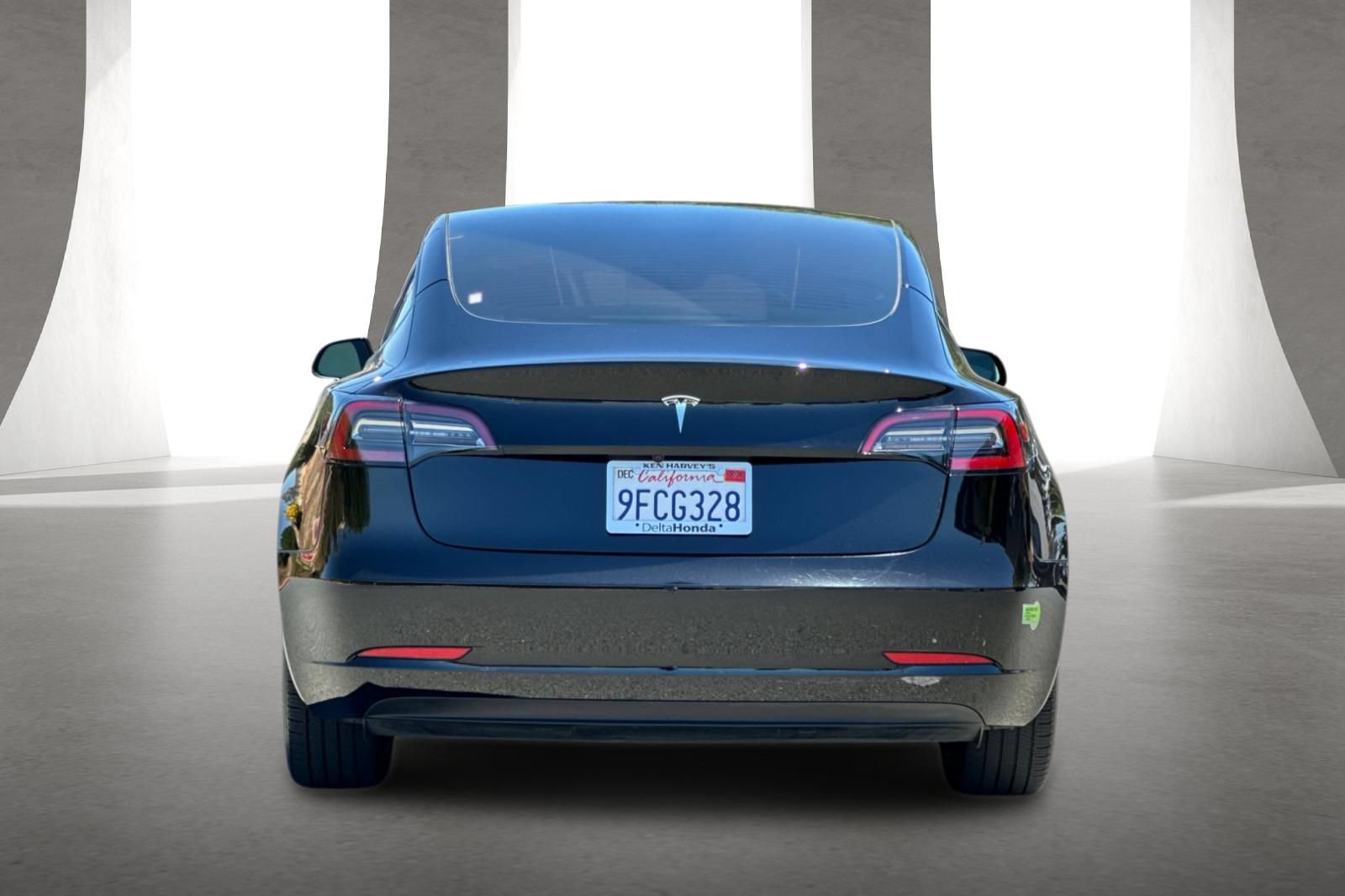 Used 2023 Tesla Model 3 Standard Range RWD image 5