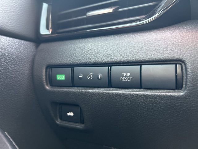 Used 2022 Nissan Sentra SV w/ All-Weather Package FWD image 17