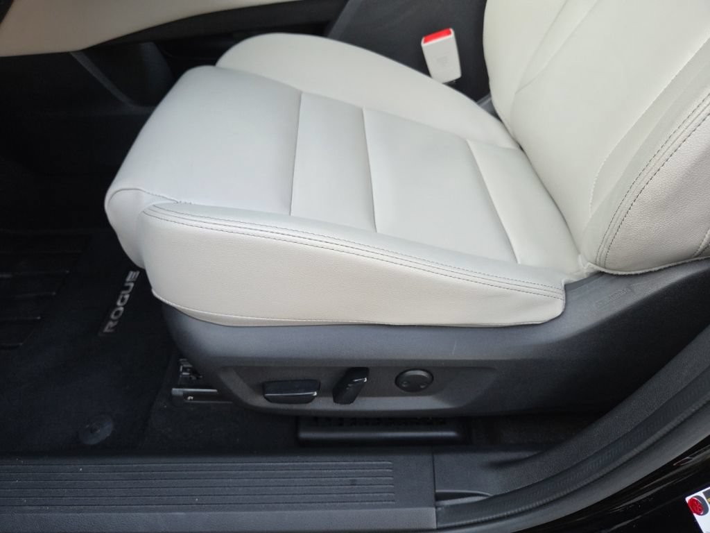 Certified 2023 Nissan Rogue SL w/ SL Premium Package AWD/4WD image 19
