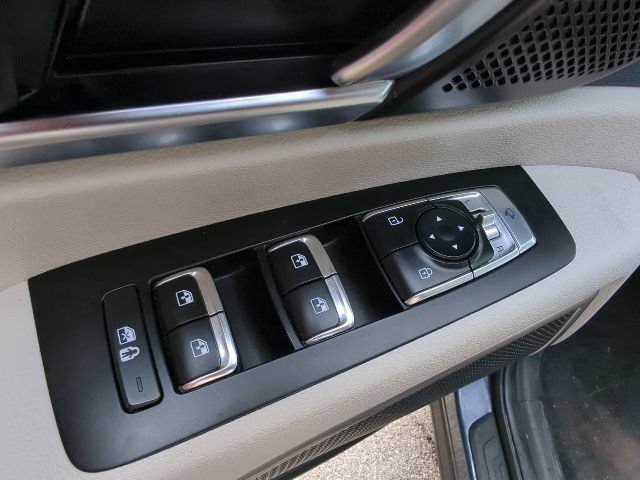 Used 2023 Kia Telluride EX w/ EX Captain's Chair Package AWD/4WD image 13