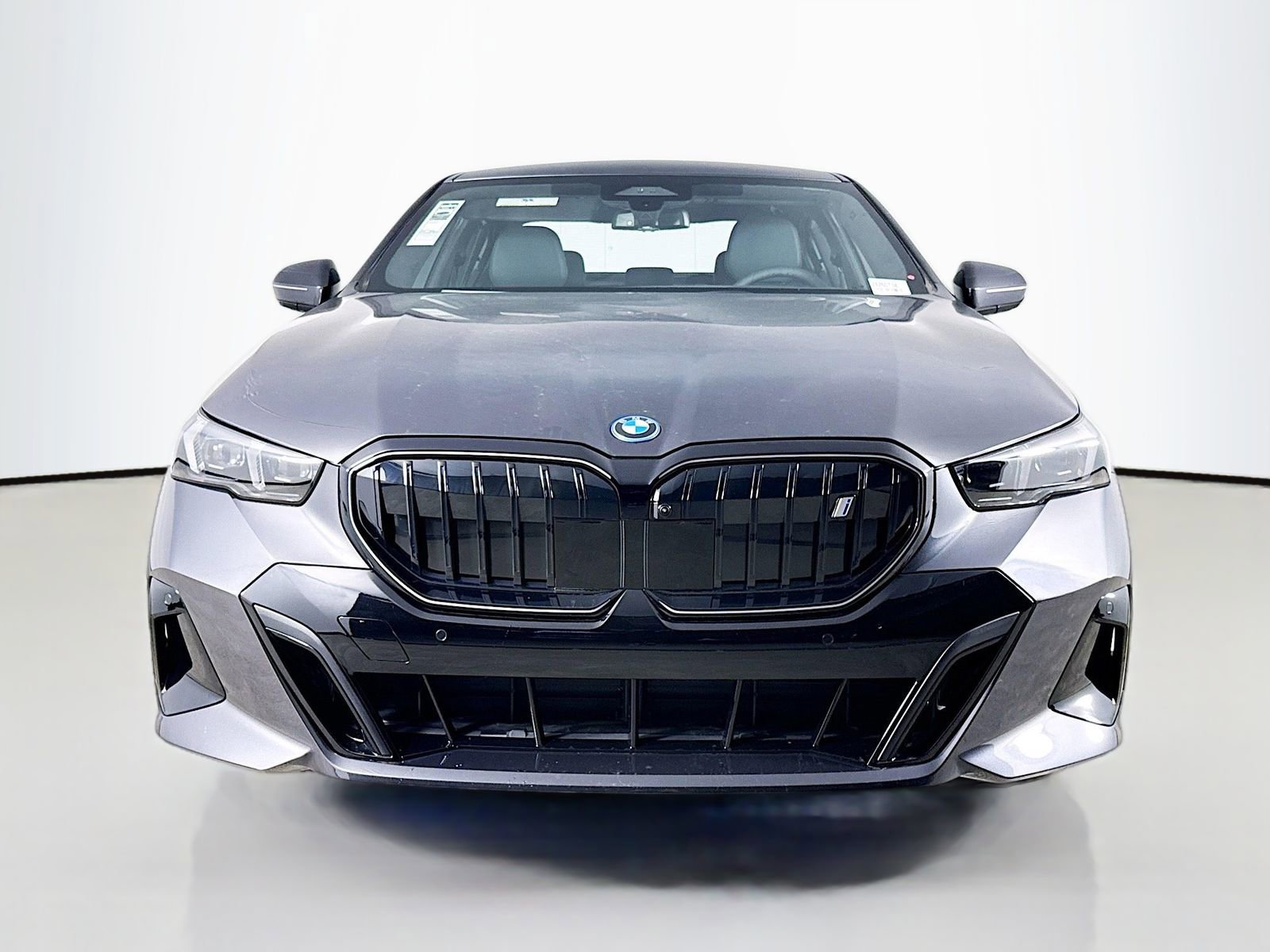 New 2026 BMW i5 eDrive40 w/ M Sport Package image 2