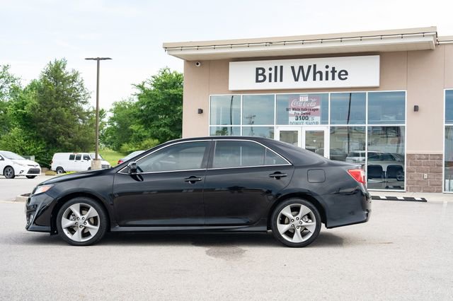 Used 2012 Toyota Camry SE FWD image 3