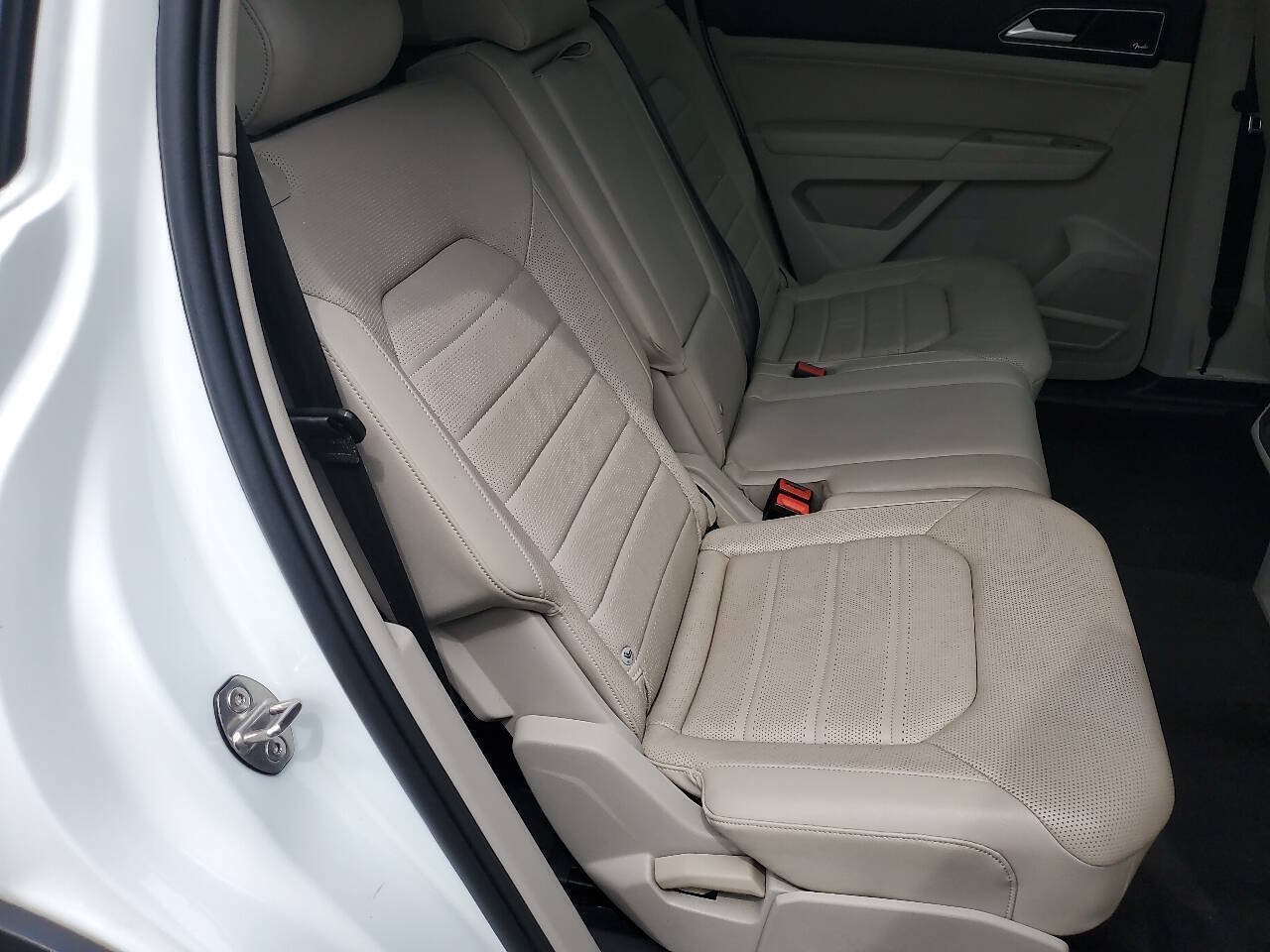 Used 2018 Volkswagen Atlas SEL Premium AWD/4WD image 12