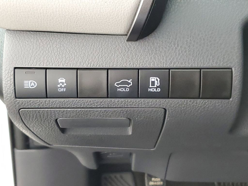 Used 2020 Toyota Camry LE FWD image 25