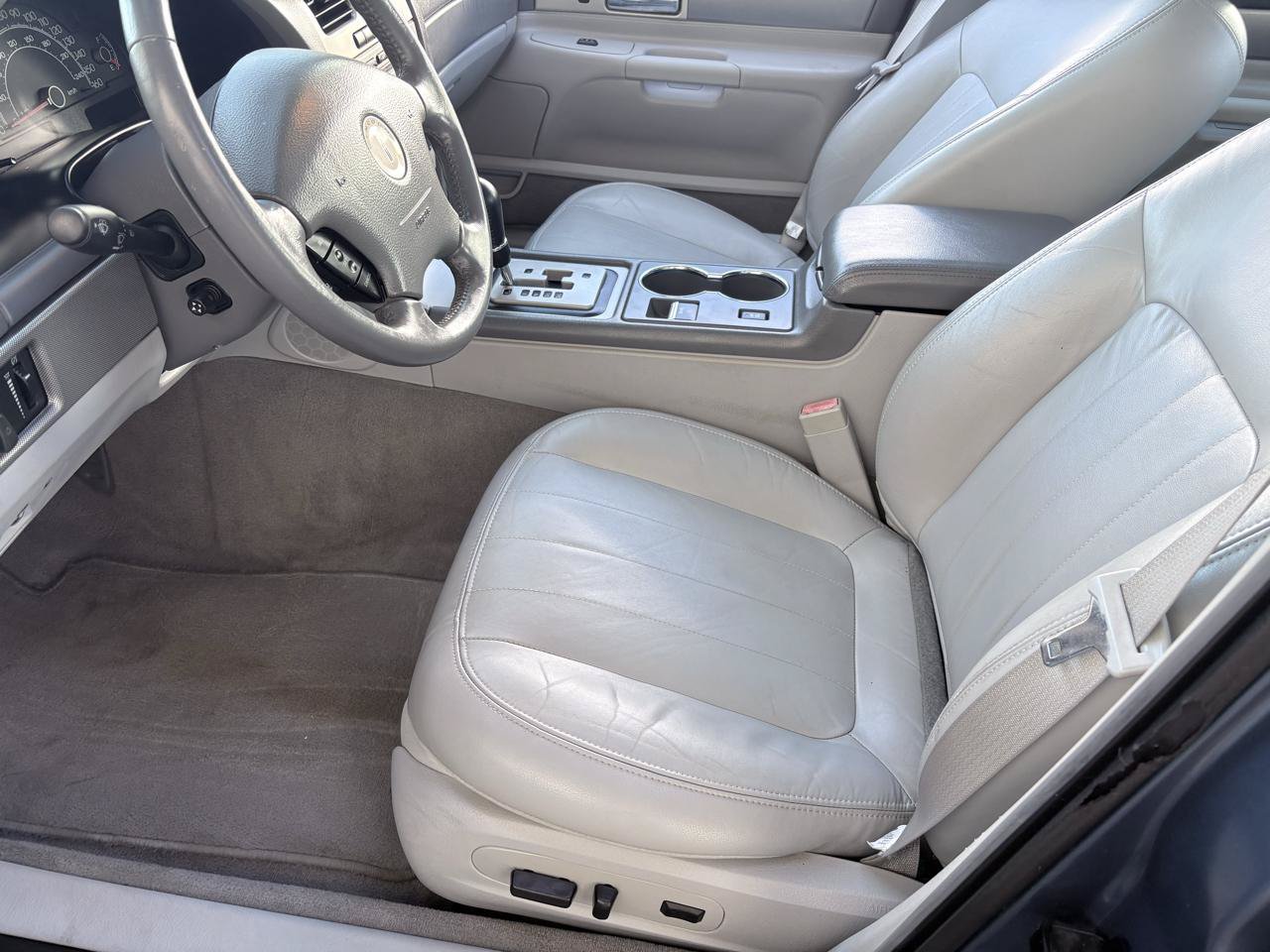 Used 2005 Lincoln LS RWD image 13