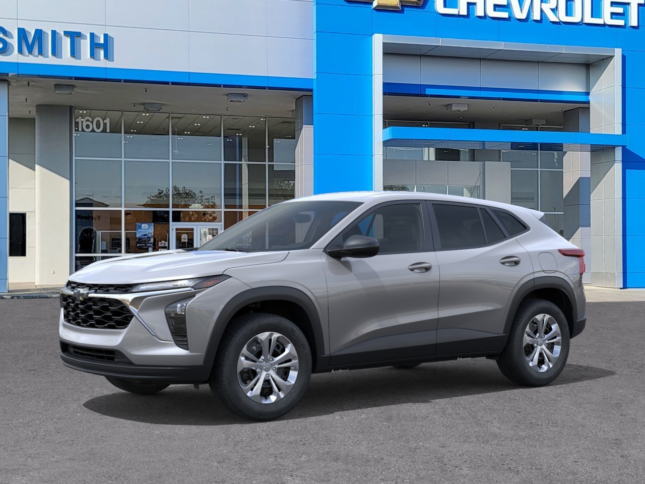 New 2026 Chevrolet Trax LS FWD image 2