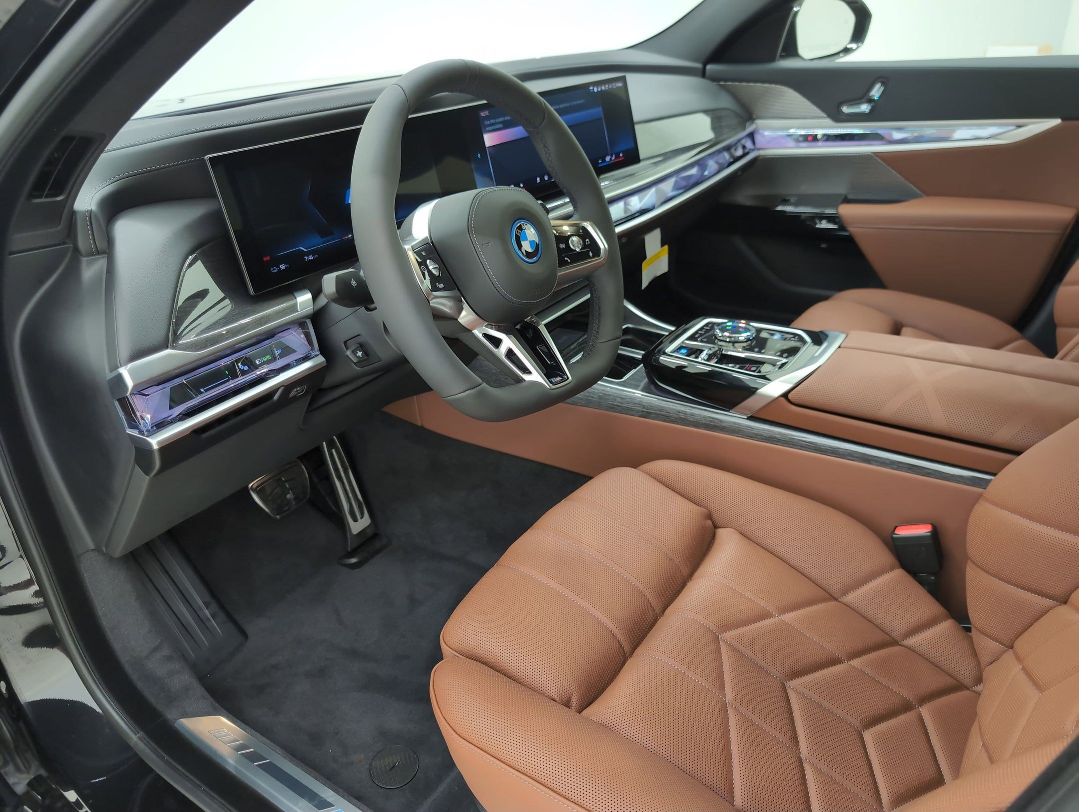 New 2025 BMW i7 eDrive50 w/ M Sport Package image 4