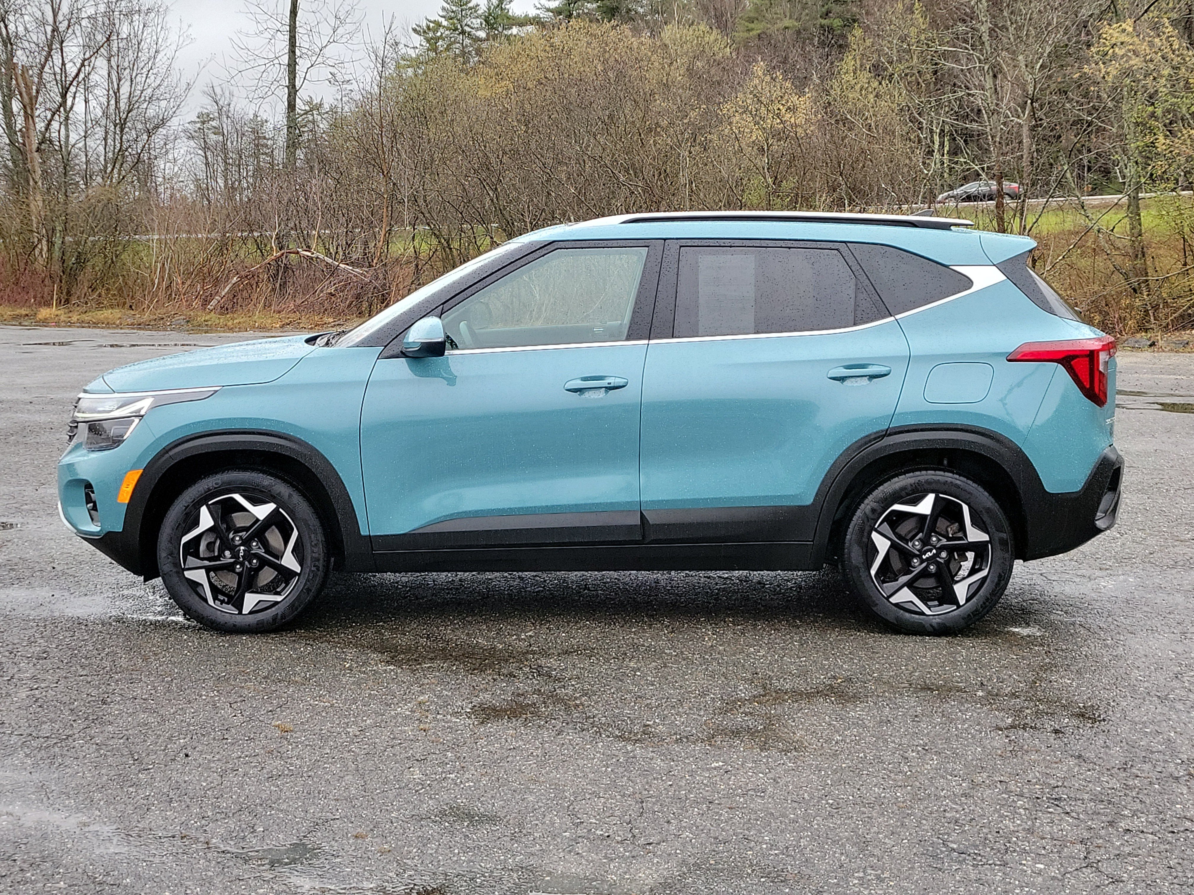 Used 2024 Kia Seltos EX AWD/4WD image 8