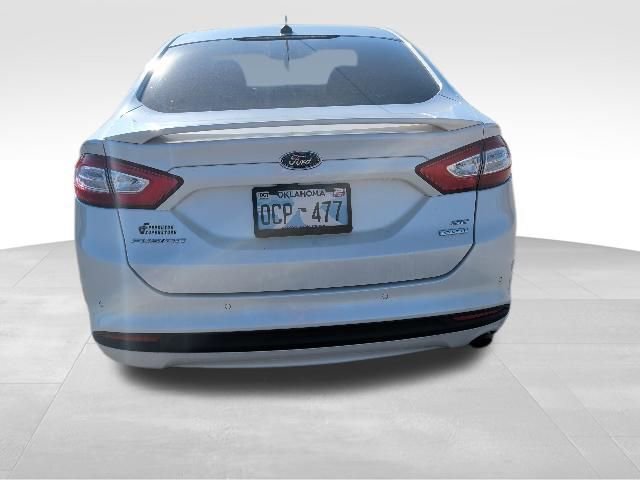 Used 2013 Ford Fusion SE FWD image 4