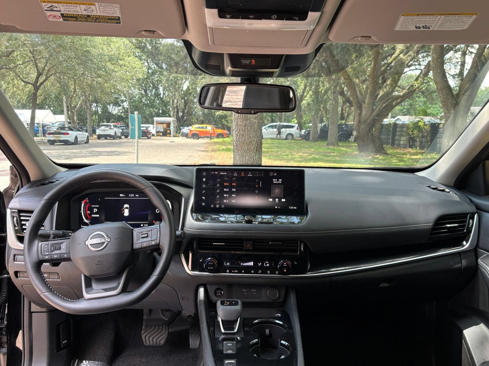 Used 2026 Nissan Rogue SL FWD image 30