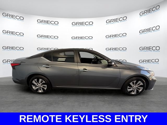 Used 2024 Nissan Altima 2.5 S FWD image 7