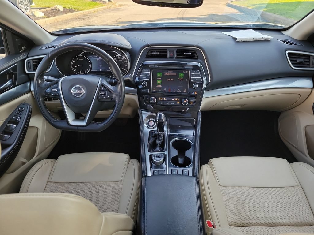 Used 2020 Nissan Maxima 3.5 SL w/ Floor Mat Group FWD image 11