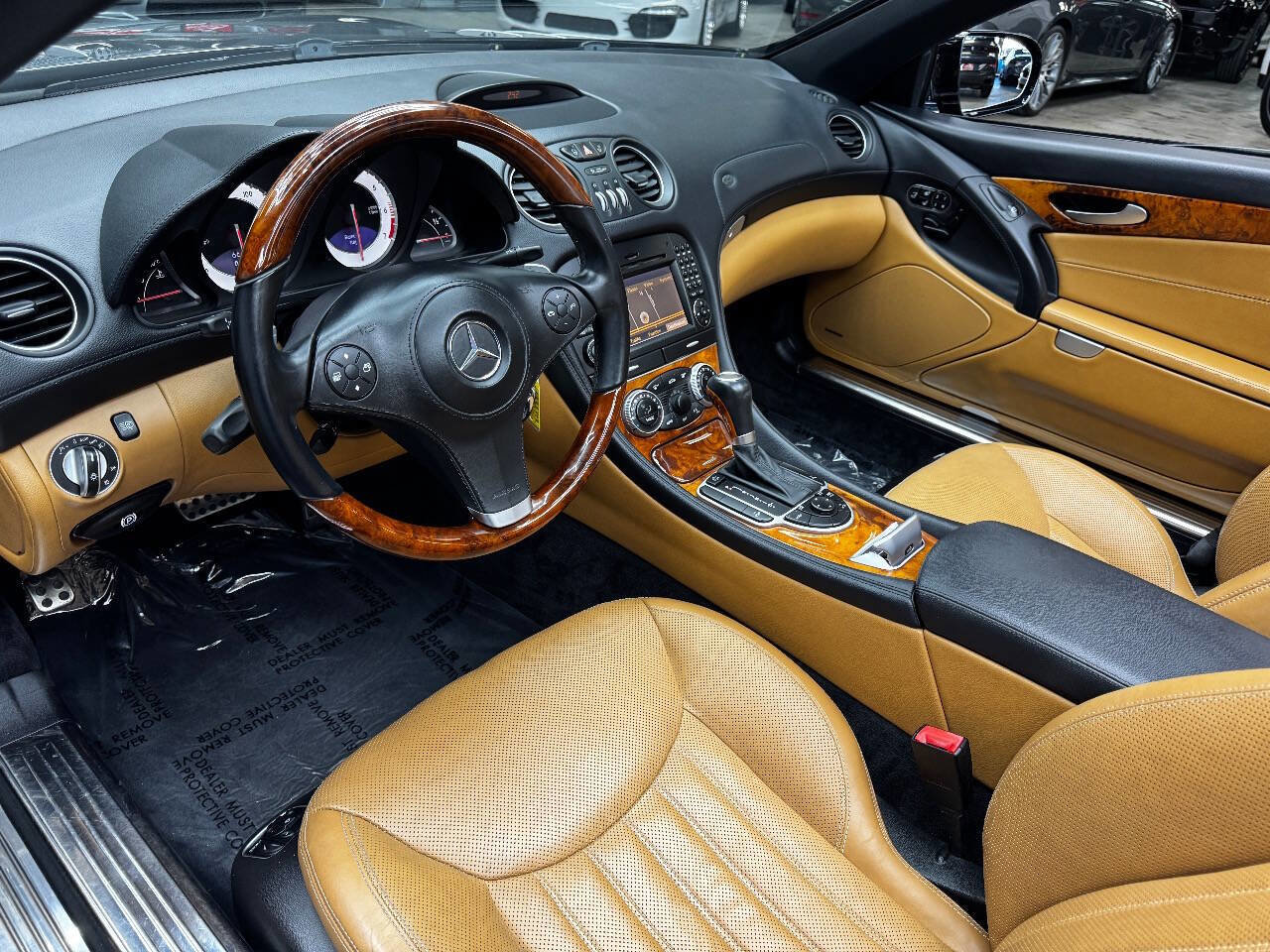 Used 2011 Mercedes-Benz SL 550 image 42