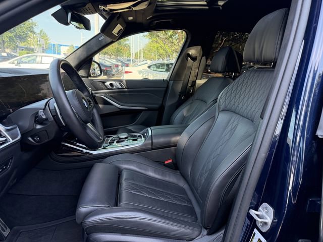 Used 2025 BMW X7 xDrive40i w/ M Sport Package AWD/4WD image 27