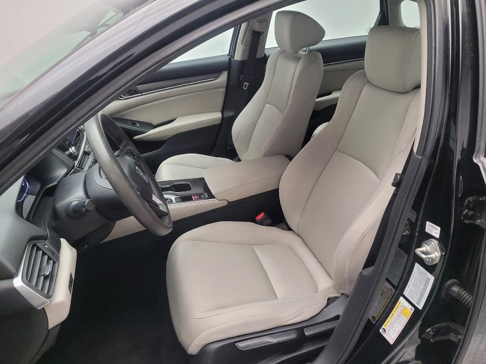 Used 2018 Honda Accord LX image 17