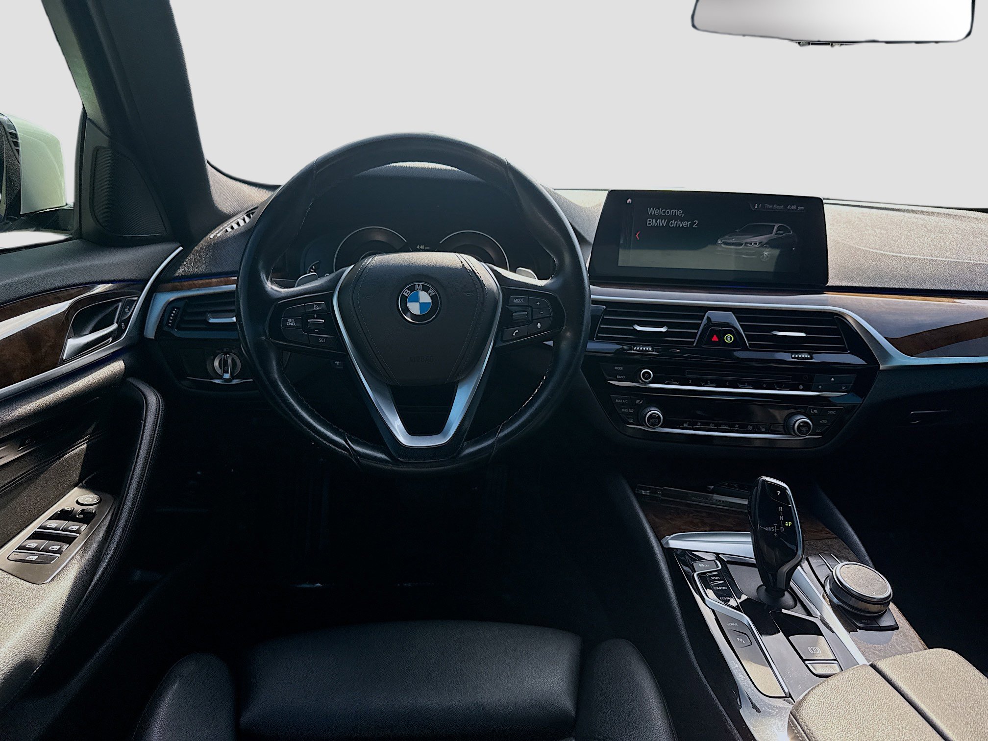 Used 2019 BMW 530e w/ Convenience Package RWD image 19
