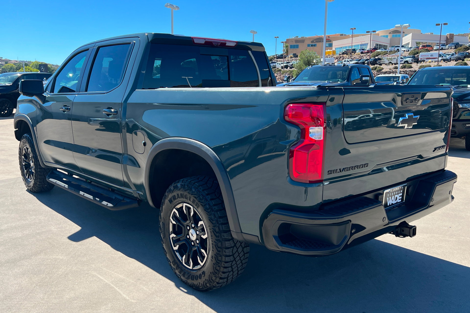 Used 2026 Chevrolet Silverado 1500 ZR2 AWD/4WD image 3