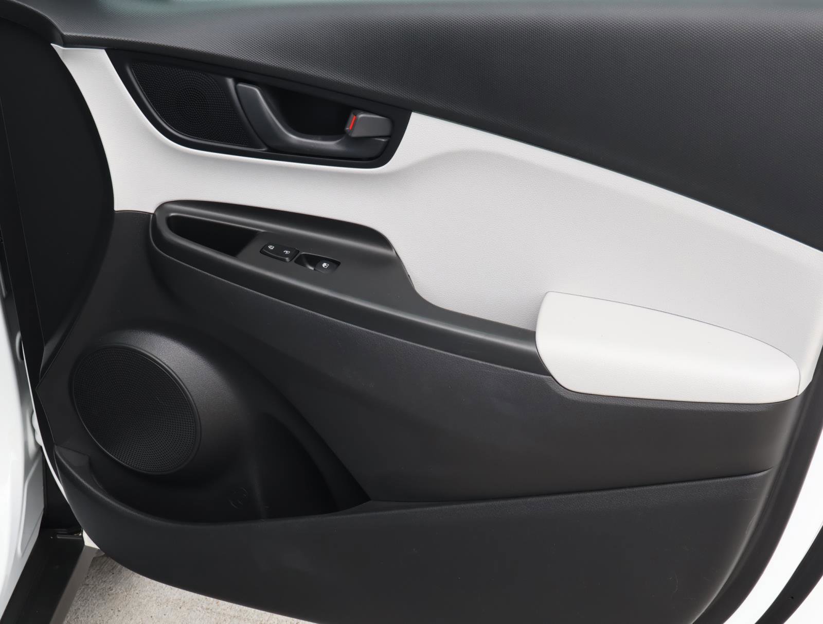 Used 2023 Hyundai Kona SEL w/ Cargo Package image 16