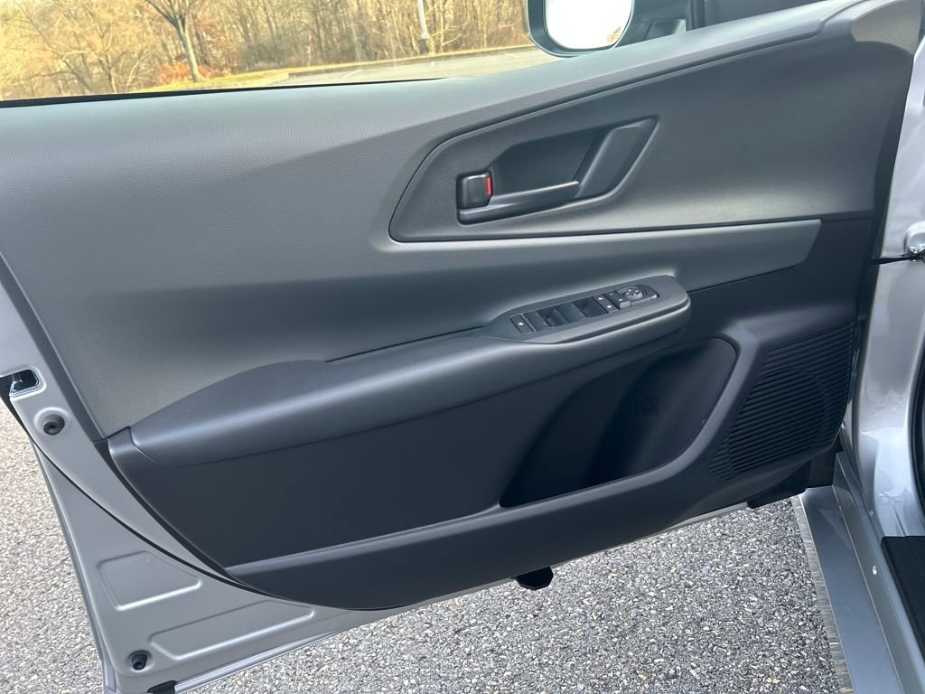 New 2026 Toyota Prius LE image 18