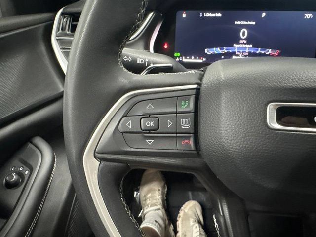 Used 2023 Jeep Grand Cherokee Altitude AWD/4WD image 36