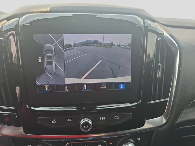 Used 2023 Chevrolet Traverse Premier FWD image 22