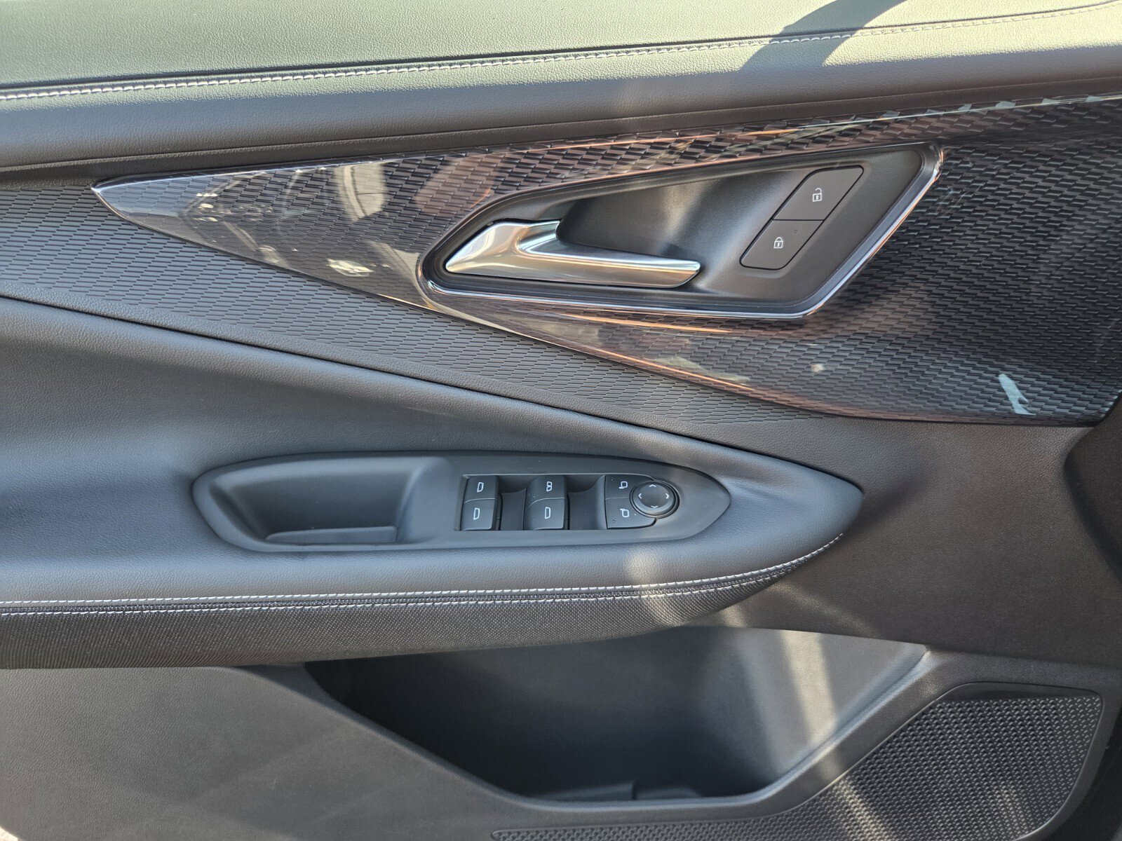 New 2026 Chevrolet Blazer EV LT w/ Midnight/Sport Edition image 11