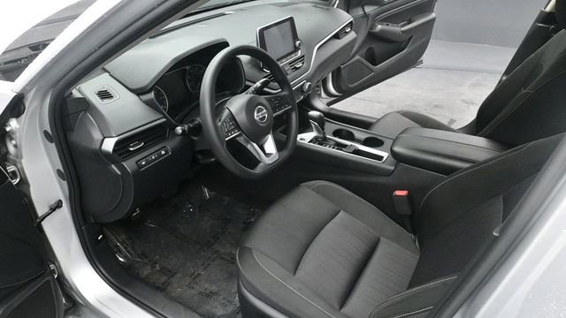 Used 2020 Nissan Altima 2.5 S FWD image 9