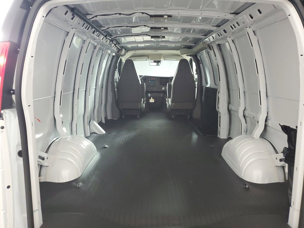 New 2025 Chevrolet Express 2500 Extended w/ Driver Convenience Package image 31
