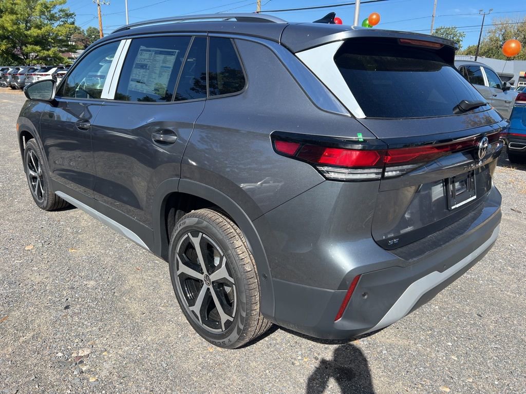 New 2025 Volkswagen Tiguan SE image 13