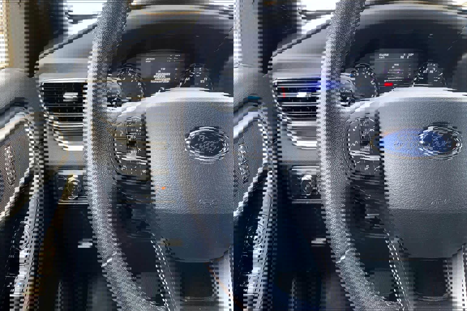 Used 2020 Ford Explorer XLT w/ Equipment Group 202A image 23